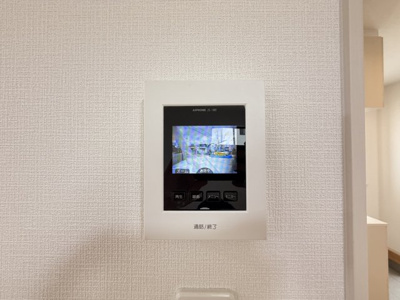 【セキュリティ】 | 与那原町与那原（全4棟）B号棟 | B号棟　TVモニター付きインターフォン♪