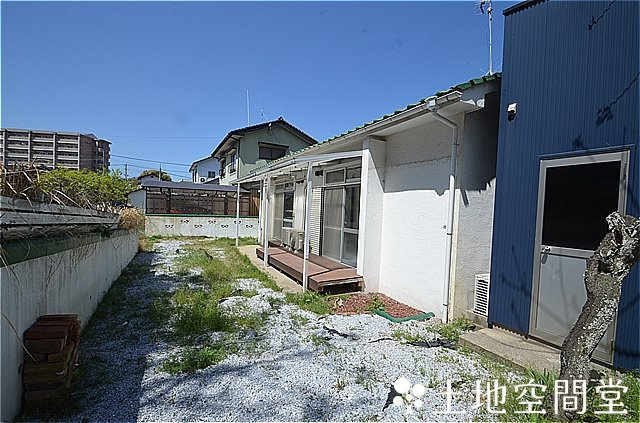 芦屋町浜口町平屋　の庭