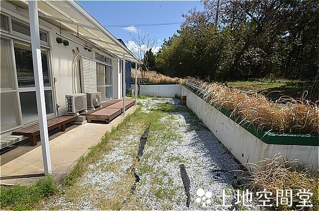 芦屋町浜口町平屋　の庭