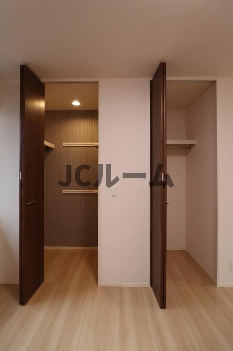 クオリティー西本町の収納|※別のお部屋の参考写真です