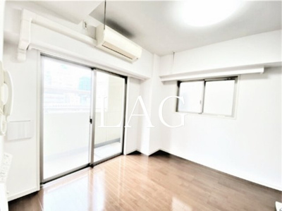 【居間・リビング】 | Ｌ－Ｆｌａｔ田町 | 洋室のお部屋です。