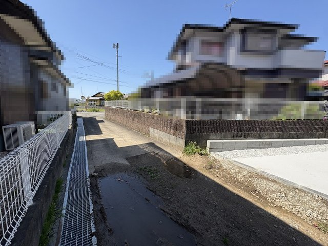 【その他】 | 糟屋郡粕屋町酒殿2丁目1期・平屋　2号棟（全2棟）【仲介手数料無料・0円】 | 現地写真。前面道路です。