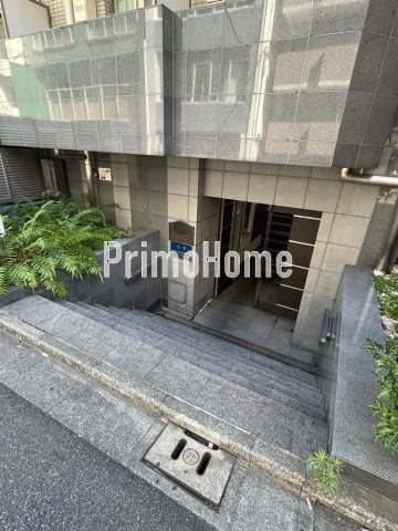 メインステージ浜松町のエントランス