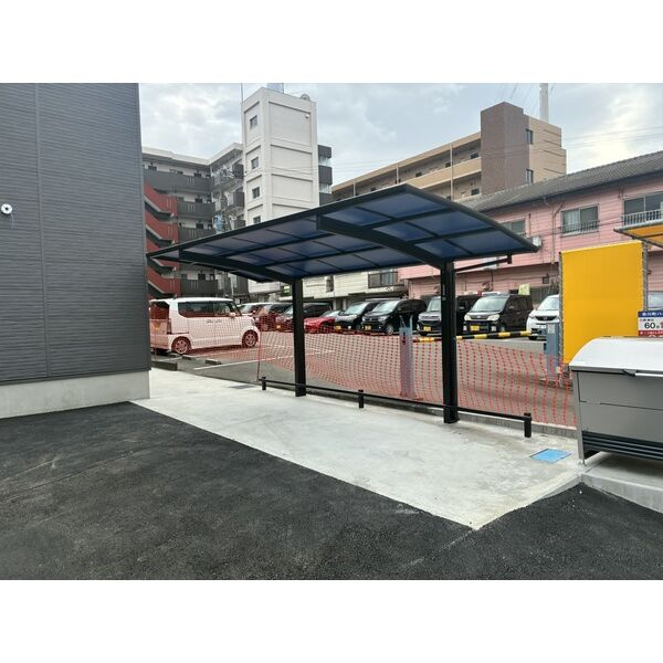 レアルノアールのその他共用部分|駐輪場に自転車も停められます♪