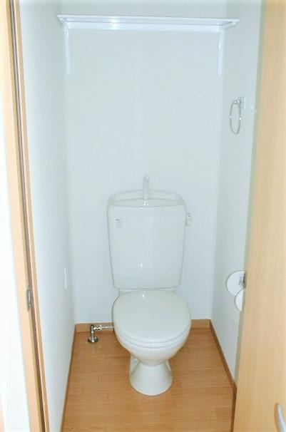 グリーンルーフのトイレ|清潔感のあるトイレです