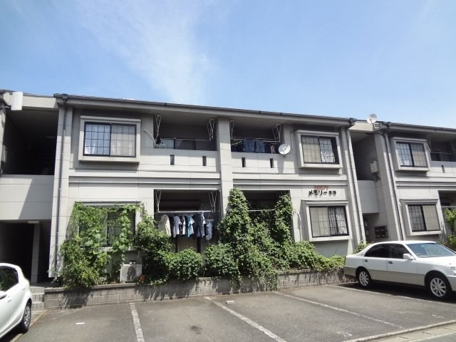 メモリー吉浦の駐車場|駐車場があるので、車を買う予定の方も安心です