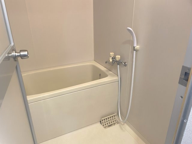 メモリー吉浦の浴室|きれいなお風呂です