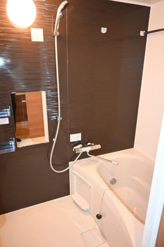 モン・シャトー東高円寺南館の浴室