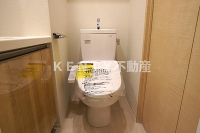 【トイレ】 | Ｌｏｕｉｓ　Ｃｏｕｒｔ　Ｋｉｔａｓｈｉｎａｇａｗａ | コンパクトで使いやすいトイレです