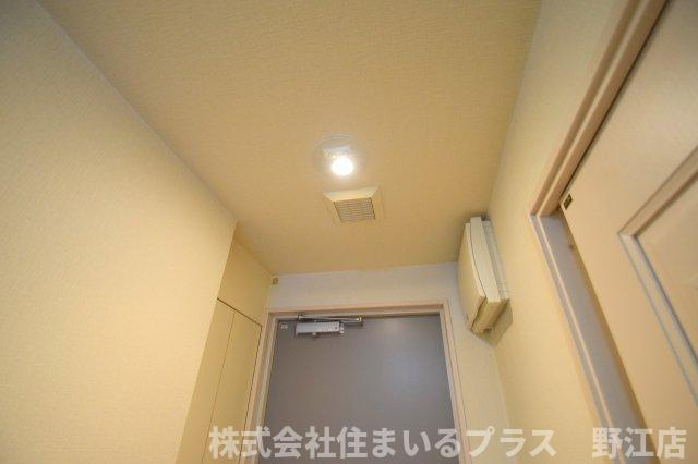 MODENAの内装