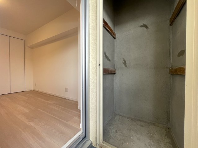 知ってか知らずか。この物件の取引件数ある会社で契約をおススメします。団地とは言え、トータルバランスあるこの物件。横浜の団地ナンバーワンの人気！な、【上星川団地２号棟】リノベーションの設備|トランクルームです