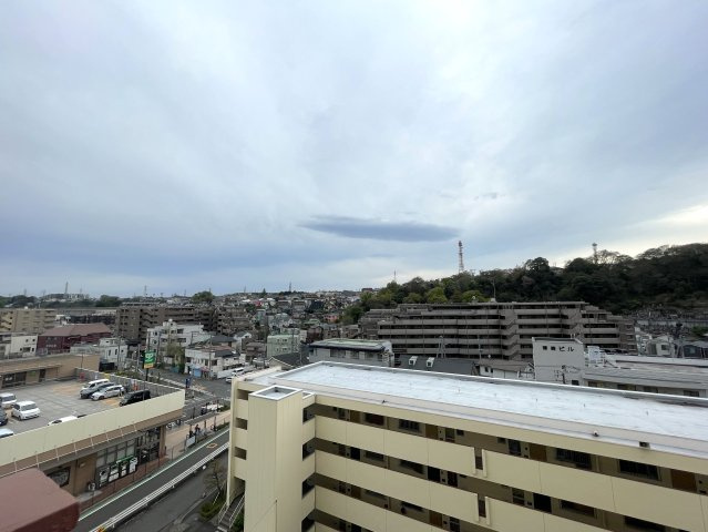 知ってか知らずか。この物件の取引件数ある会社で契約をおススメします。団地とは言え、トータルバランスあるこの物件。横浜の団地ナンバーワンの人気！な、【上星川団地２号棟】リノベーションの展望