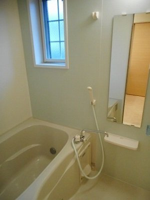 パイン　ヒルの浴室|ゆったり過ごせるお風呂です