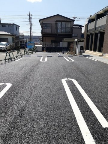 ルピナスの駐車場|駐車場があります