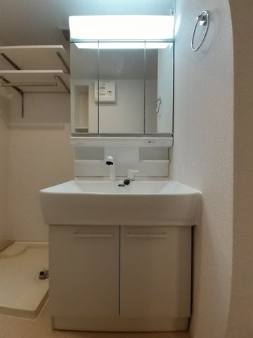 クローバーヒルズの洗面所|忙しい朝には欠かせない洗面所です