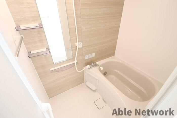 フランシーズの浴室|追い炊き機能＆浴室乾燥機付き
