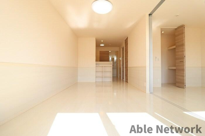 フランシーズの居間・リビング|12帖のLDK