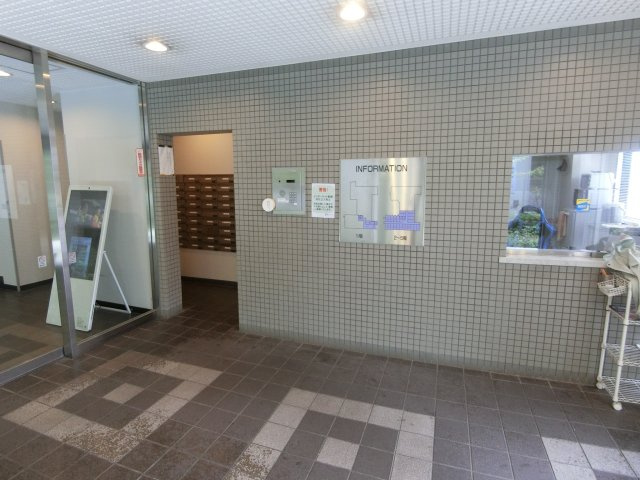 コスモハイム元住吉のエントランス