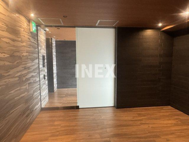 スカイホームのエントランス
