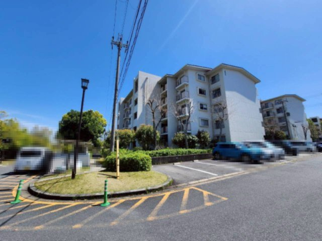 洛西境谷西第2住宅第1号棟の外観|RC造のしっかりしたマンションです！！