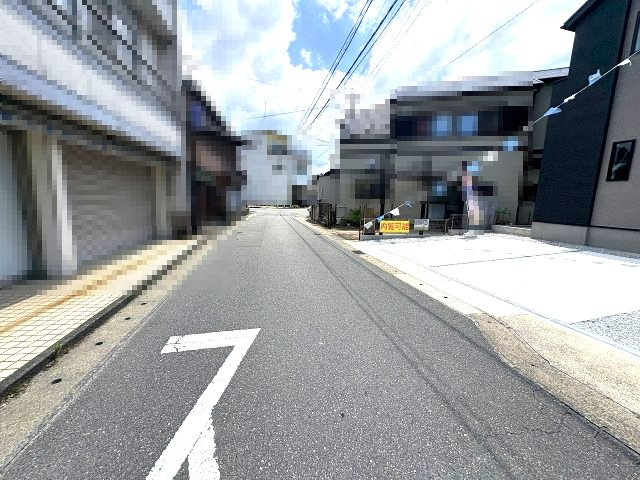 【その他】 | 糟屋郡志免町志免1丁目4期　1号棟（全1棟）【仲介手数料無料・0円】 | 現地写真。前面道路です。
