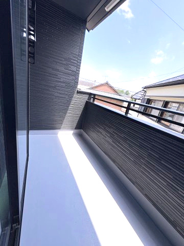 【バルコニー】 | 糟屋郡志免町志免1丁目4期　1号棟（全1棟）【仲介手数料無料・0円】 | 現地写真。