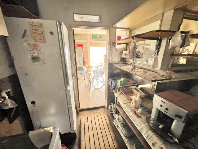 東新町3丁目貸店舗の内装