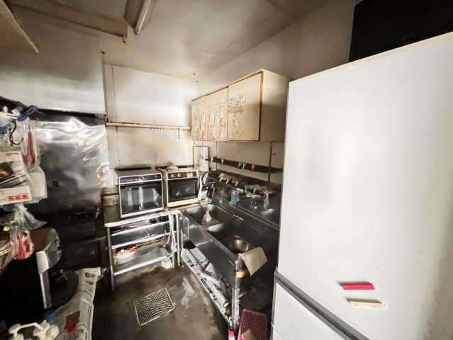 東新町3丁目貸店舗の内装