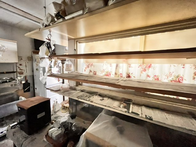 東新町3丁目貸店舗の内装