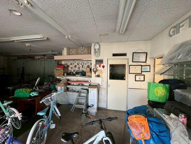 東新町3丁目貸店舗の内装