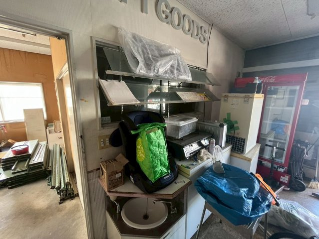 東新町3丁目貸店舗の内装