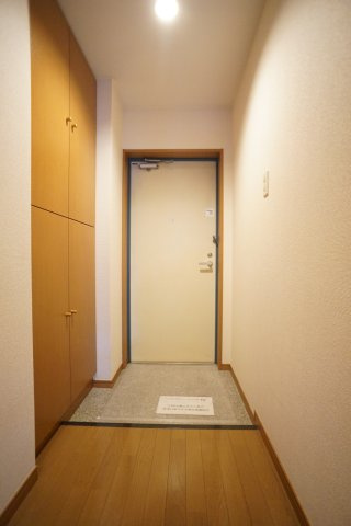 エスティメゾン妙典の玄関