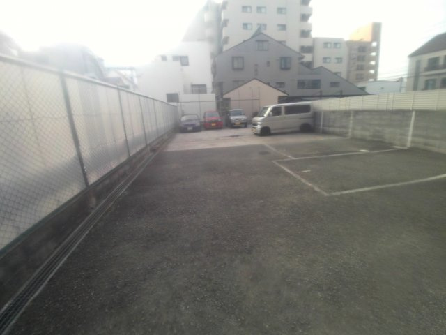 ルミエール明石の駐車場