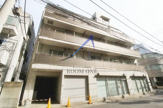 リヤド　カガヤ