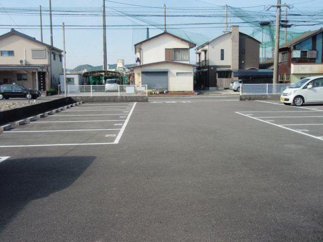 フローラルハイツ真帆Ⅱの駐車場