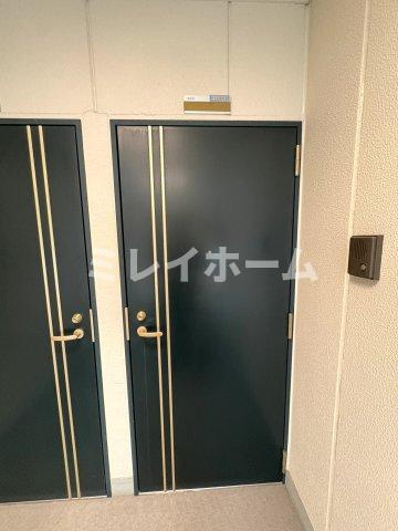 CSハウスの玄関