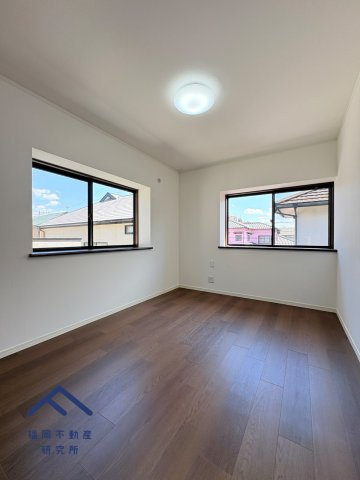 南区柳河内１丁目　戸建ての洋室