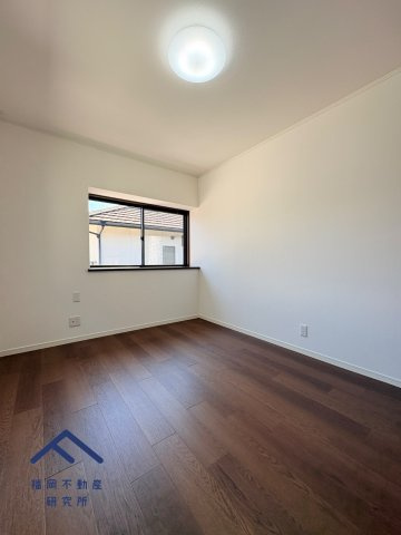 南区柳河内１丁目　戸建ての洋室