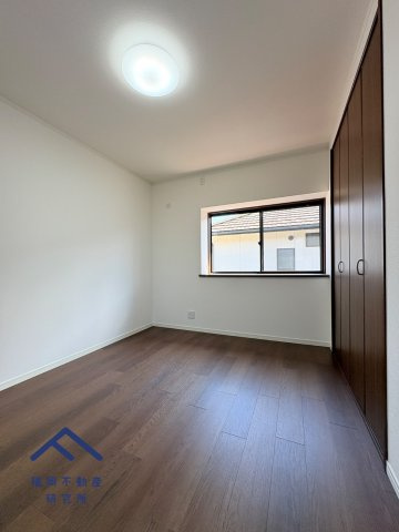 南区柳河内１丁目　戸建ての洋室