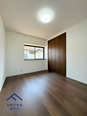 南区柳河内１丁目　戸建ての洋室