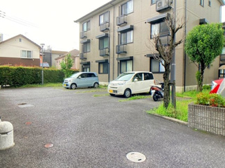 【駐車場】