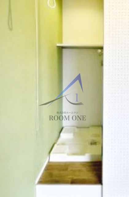 方南町テラスハウスEの設備|洗濯機置き場です。