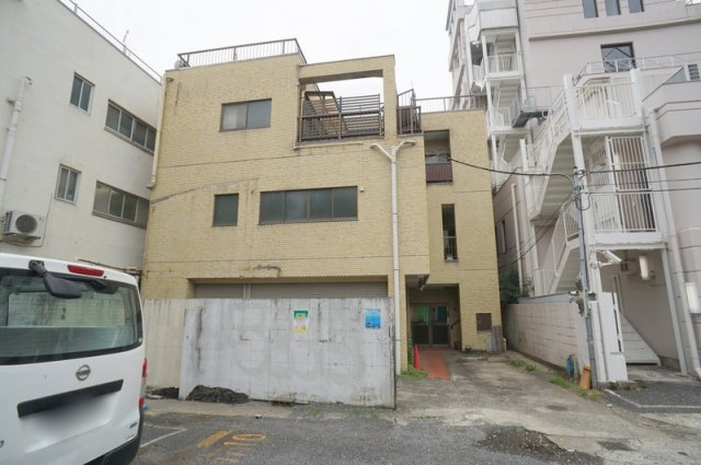 南青山２　土地の外観|東京メトロ銀座線「外苑前」駅徒歩3分
東京メトロ銀座線「青山一丁目」駅徒歩6分
東京メトロ千代田線「乃木坂」駅徒歩14分