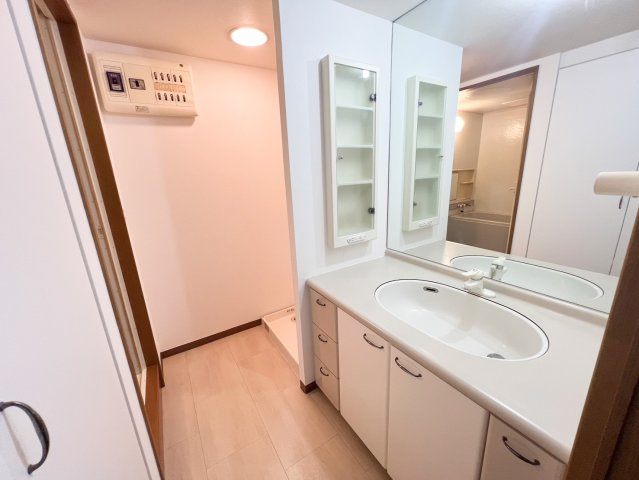 サーパスシティ所沢の洗面所|使いやすい洗面所です