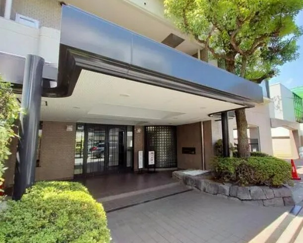 【エントランス】 | クレアモントハウス