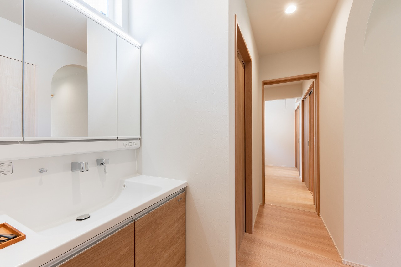 未入居住宅　平成2丁目の独立洗面台