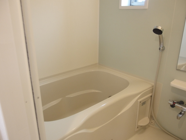 ソレアード・Sの浴室