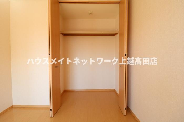 プルメリアの収納|クローゼット（参考同型206号室室内写真）