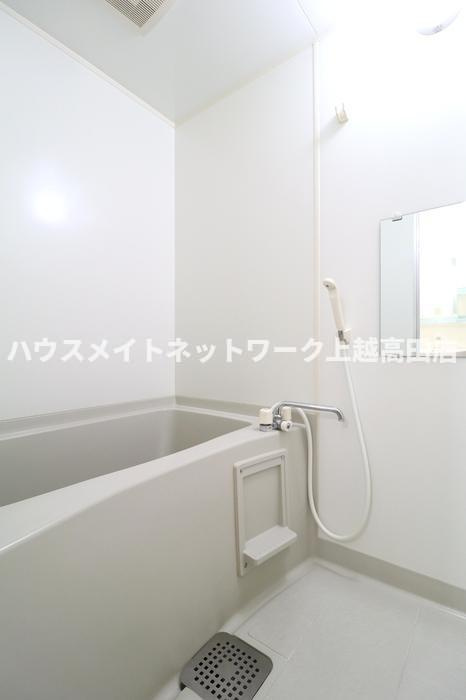 プルメリアの浴室|追焚機能付（参考同型206号室室内写真）