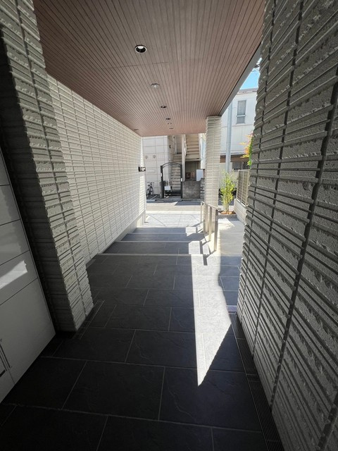 アズール南台のエントランス